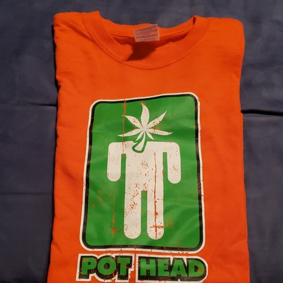 Gildan Other - NWOT. Brand new tshirt